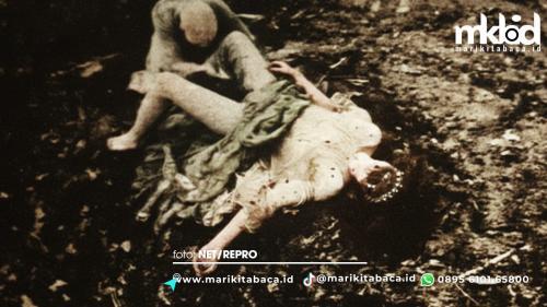 Begotten, Saat Air Mani dari Kemaluan Tuhan Ditelan