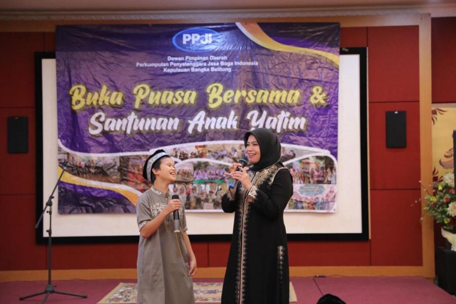 Hadiri Buka Puasa Bersama Anak Yatim, Safriati Safrizal Tekankan Pentingnya Perhatian Kepada Anak