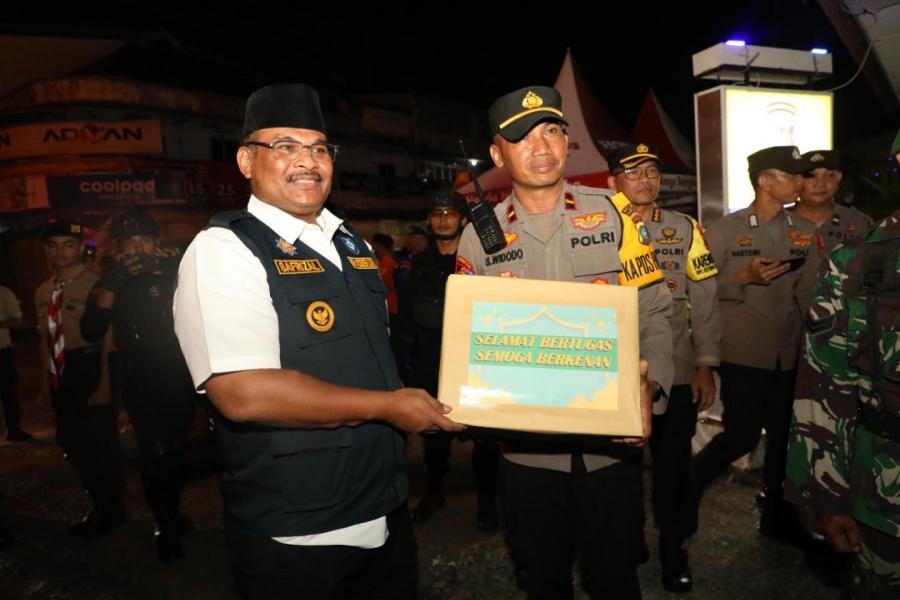 Patroli Bersama Forkopimda, Pj Gubernur Safrizal Pastikan Malam Takbiran Aman dan Tertib